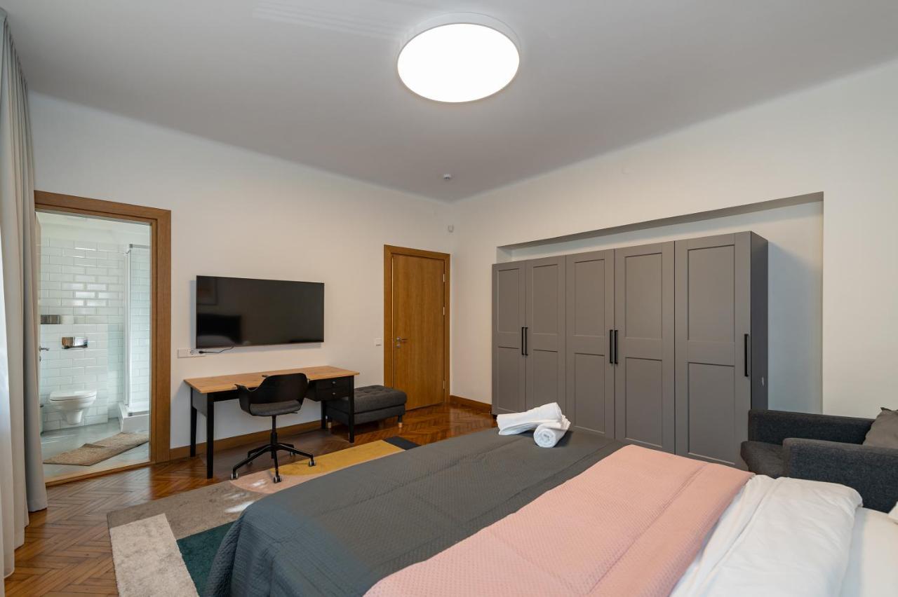 Downtown 4Bd Master Apartment By Hostlovers Κάουνας Εξωτερικό φωτογραφία