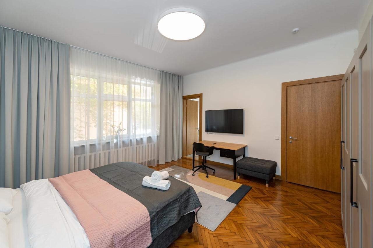 Downtown 4Bd Master Apartment By Hostlovers Κάουνας Εξωτερικό φωτογραφία