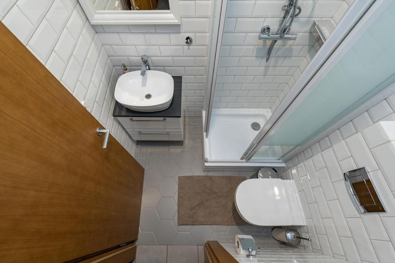 Downtown 4Bd Master Apartment By Hostlovers Κάουνας Εξωτερικό φωτογραφία